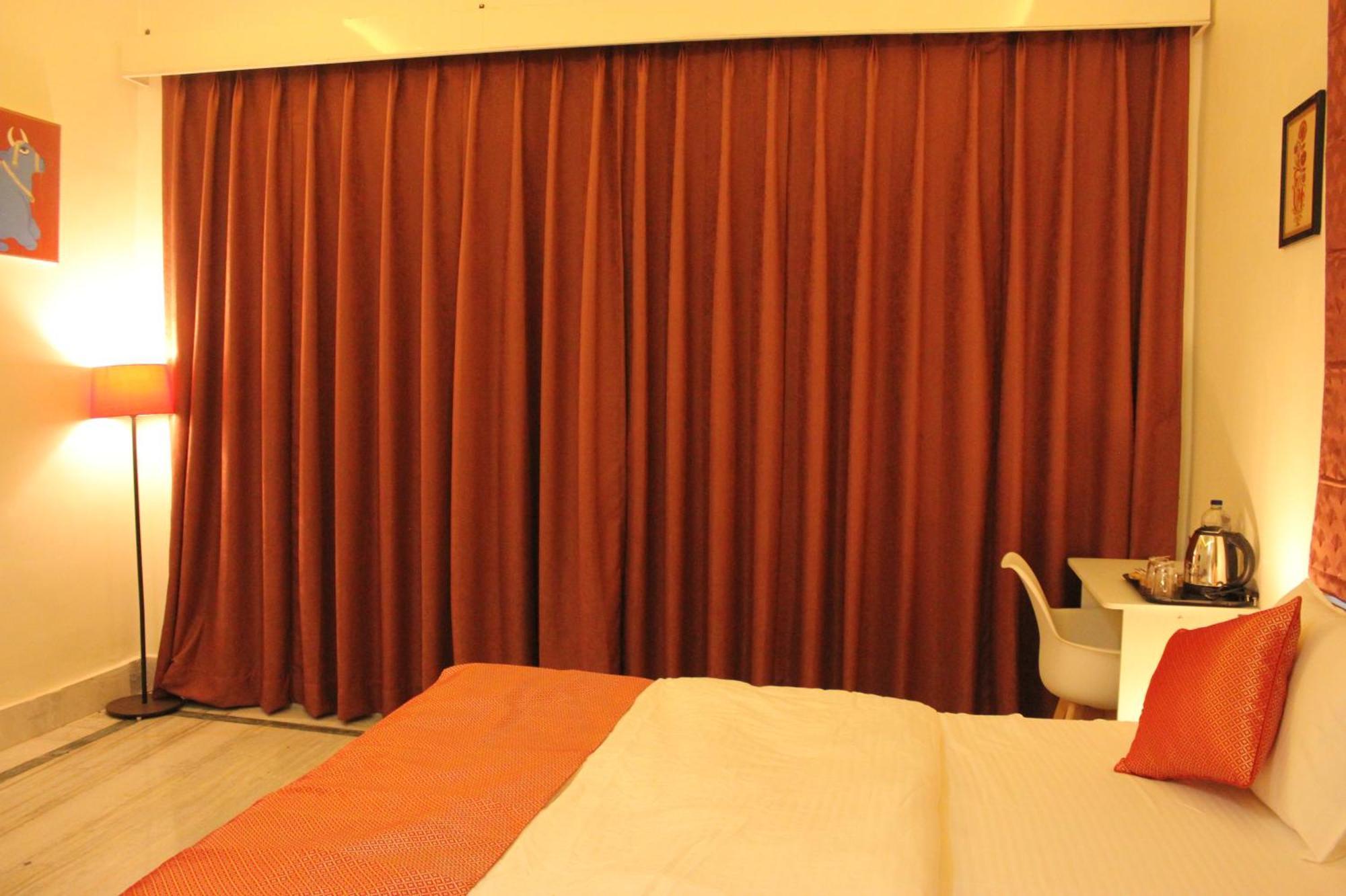 The Nandi International Boutique Homestay Varanasi Exterior photo